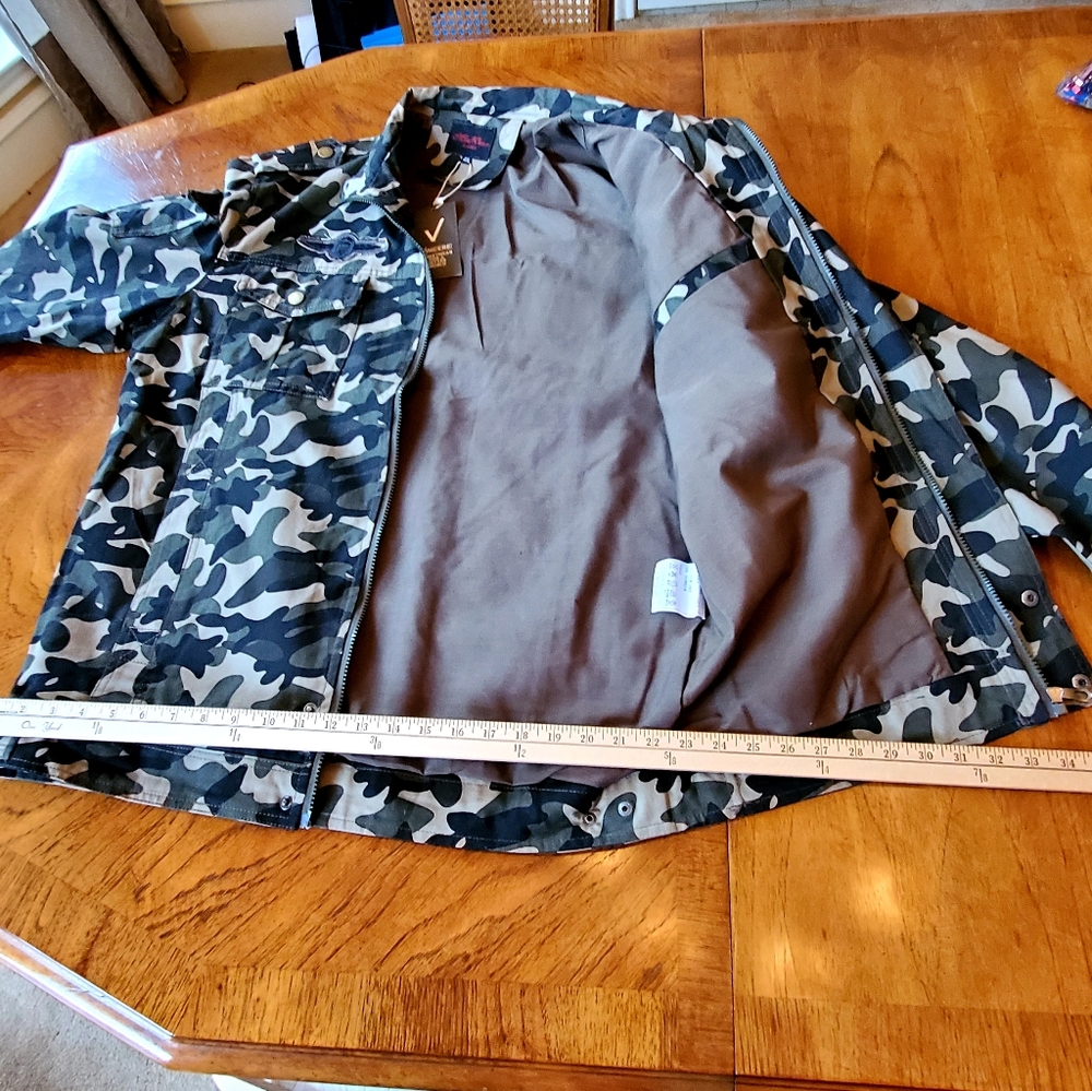 Ultimate Camo Bomber Jacket - Picture 9 of 15